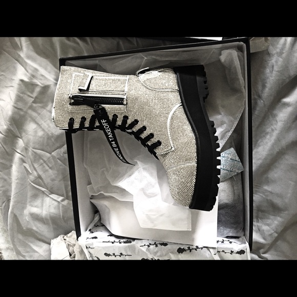 Dolls Kill Billionaire Bling Boot - Picture 4 of 7